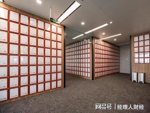 博泰车联港股招股：翻倍营收+全车AI内核布局(图4)