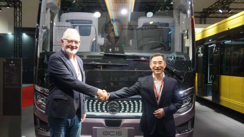 致敬每一程跨越山海的抵达！金旅豪华电动大巴亮相比利时客车展(图5)