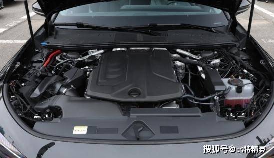 传统豪车绝地反击！奥迪A5L装上华为最强智驾激光雷达配燃油发动机体验到底有多香？