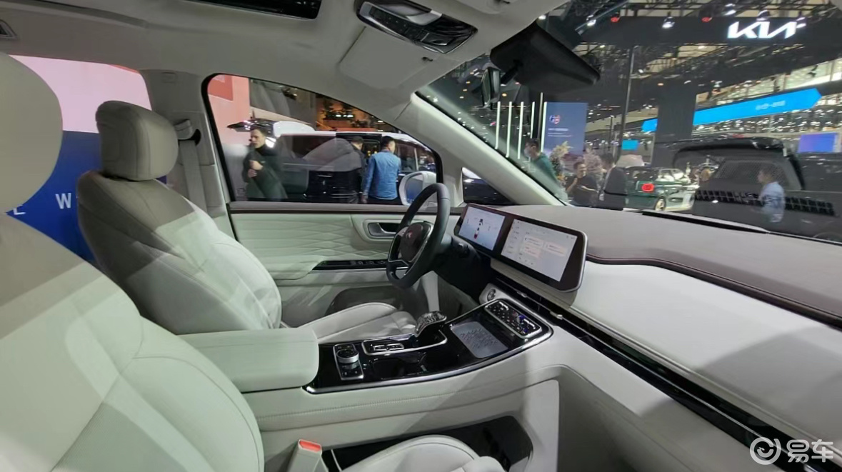 BMW中国发布智能座舱及驾控AI融合方案本土创新战略驱动跨越式升级