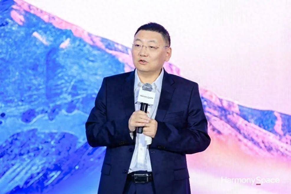 2025鸿蒙座舱生态伙伴大会盛大开幕全新一代鸿蒙座舱5正式发布(图1)