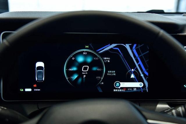 自动泊车、遥控泊车等功能进阶 护卫舰07开启OTA升级