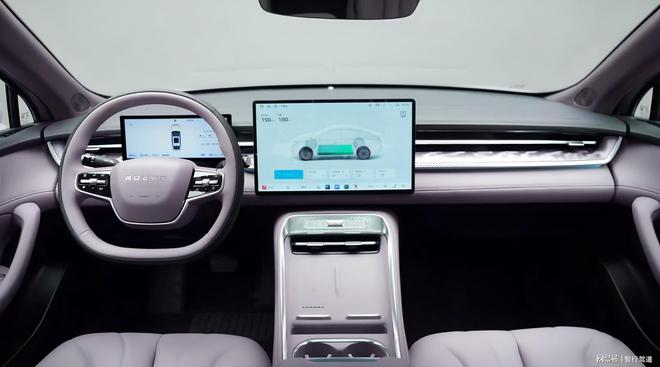 荣威M7 DMH下半年上市：前劳斯莱斯设计师操刀综合续航达1300km(图3)