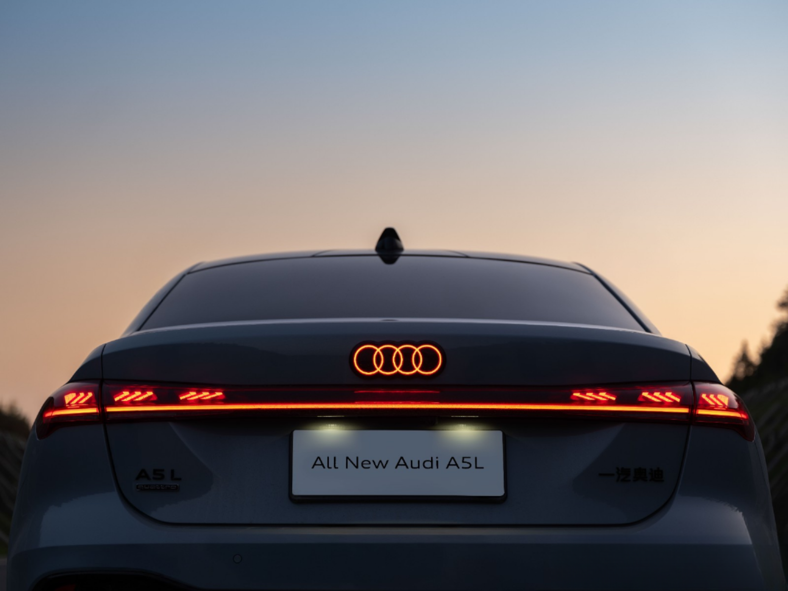 自动泊车+弯道控速一汽奥迪A5L智驾辅助太贴心！(图2)