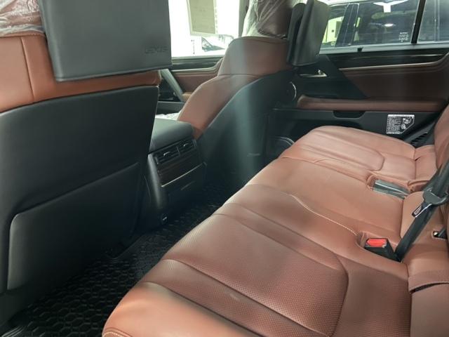 促销中现车特价促销25款绝版雷克萨斯LX570仅需60万就可提车(图5)