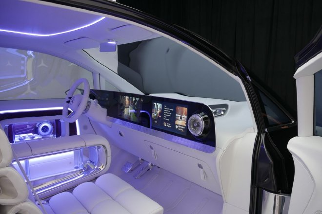 2025年中国智能座舱解决方案行业分类、相关政策及竞争格局分析