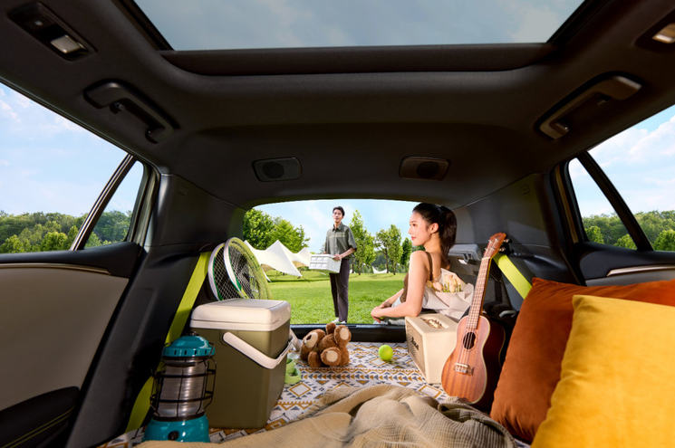 2025款领克06 Relive：定义年轻群体精致出行的“智”变样本(图3)