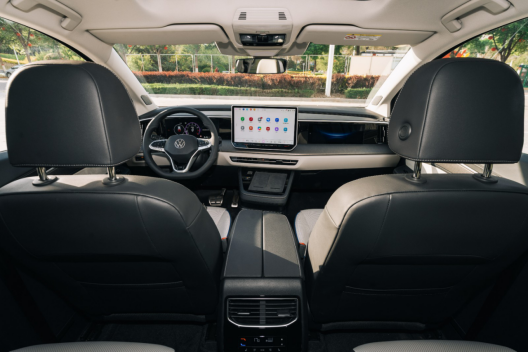 一汽-大众全新揽境支持多方言交互智能座舱体验升级！(图2)