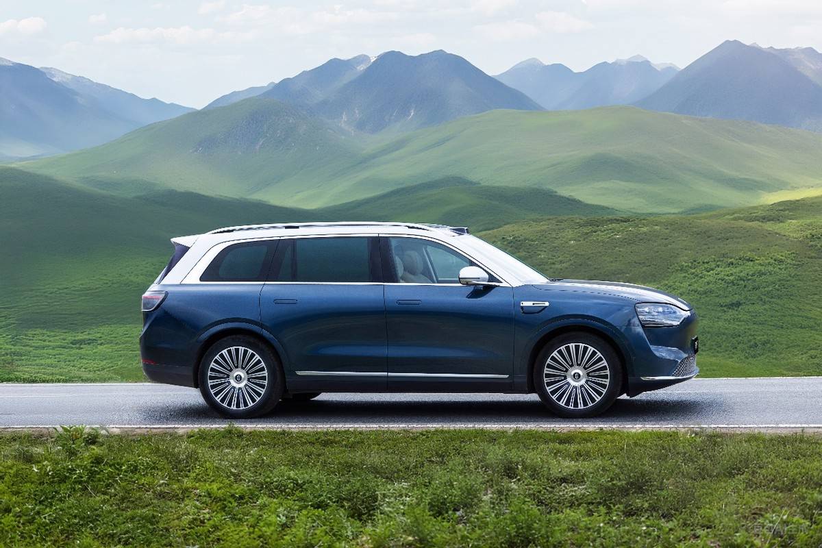 全场景智能交互标杆 问界M9树智能座舱新标准(图1)