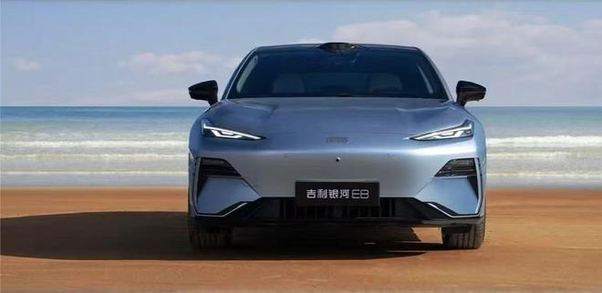 14万级“智能座舱天花板”！银河E8百万级体验轻松“拿捏”(图6)