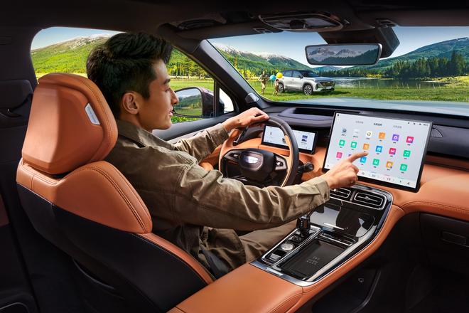 第四代博越L震撼上市：929万元起重塑燃油SUV价值新标杆(图4)