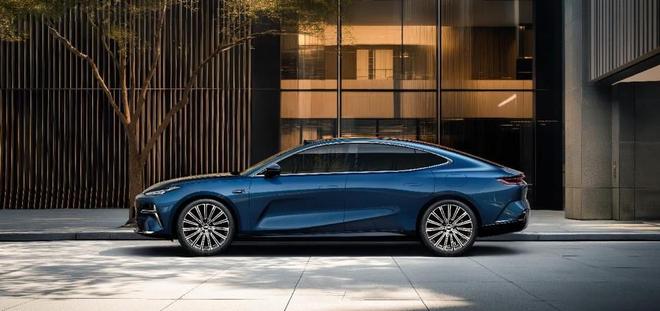 限时售价1158万元起 吉利银河星耀8正式上市(图4)