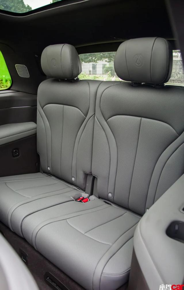 温情巨舰——试驾腾势 N9 CAR REVIEWS(图5)