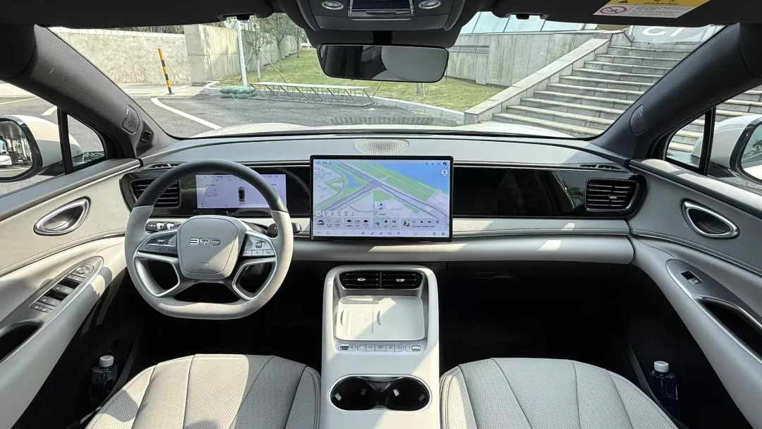 诸多安全配置全系标配体验比亚迪海狮06系列(图3)