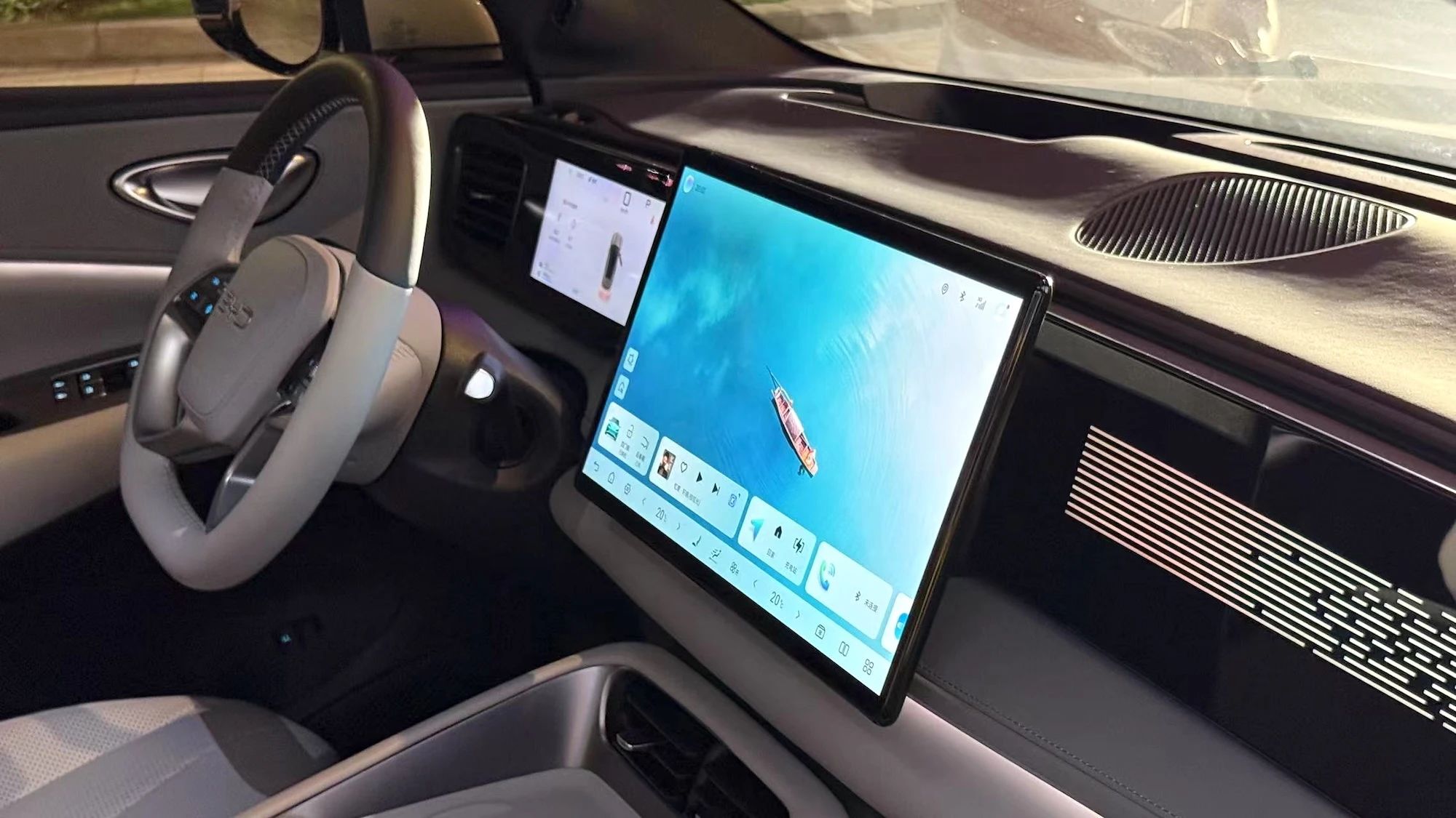 诸多安全配置全系标配体验比亚迪海狮06系列(图9)