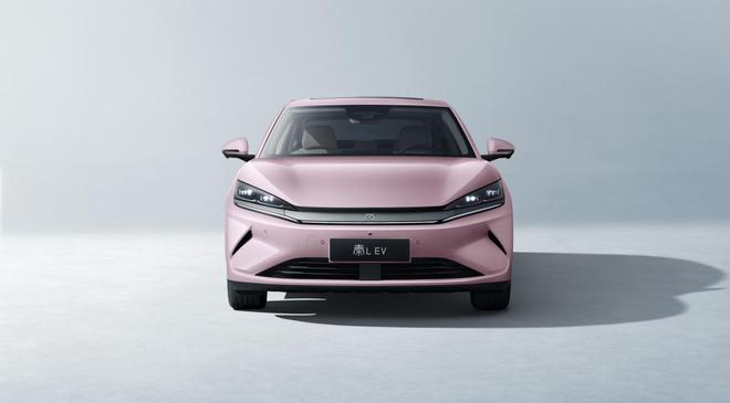 秦L EV七夕惊爆价1098万元起 多项新功能老车主OTA同步可享(图11)