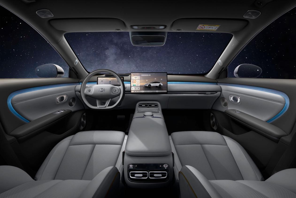 聚焦家庭出行痛点长安启源A06首秀有何看点？(图15)