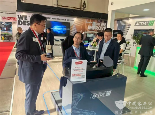 欧科佳下一代智能座舱获Busworld 2025双项大奖三大创新解决方案领跑行业(图10)