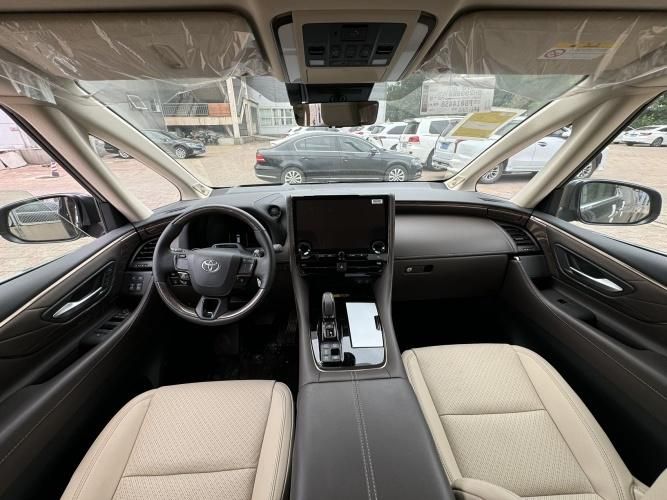 2025款丰田埃尔法 智能座舱天津现车销售全国(图3)