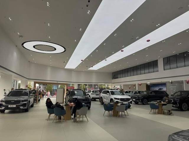 吉利银河星耀7实车曝光配15L插混动力能不能火关键看价格？(图7)