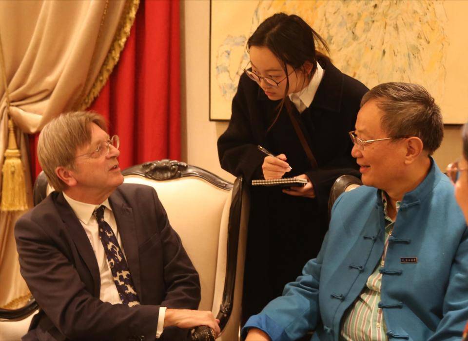 新时代系统工业：汽车域控制器引领的产业革命