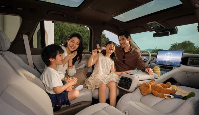 重塑家庭豪华SUV新标准“超豪华移动大平层”腾势N8L正式上市(图6)