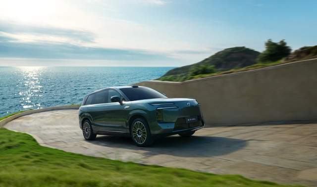 重塑家庭豪华SUV新标准“超豪华移动大平层”腾势N8L正式上市(图8)