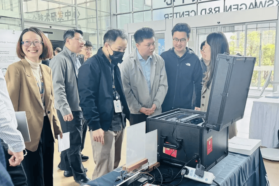 诚迈科技汽车子公司智达诚远携最新AIOS产品走进上汽大众