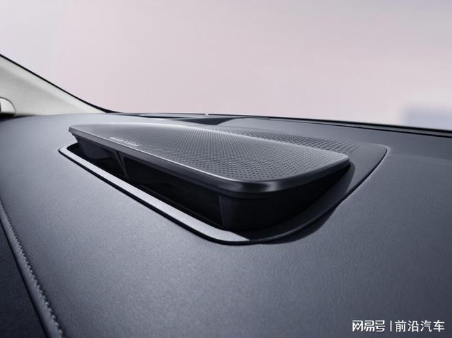 细节中彰显智慧领克10EM-P让每次出行都变得更加贴心自在(图2)