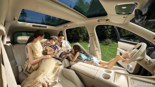 以智慧科技解锁全能实力问界M8让“新豪华”体验一步到位(图5)