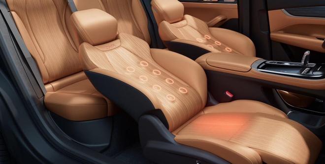 月销38679辆！第四代博越L的智能座舱戳中了千万家庭软肋(图3)