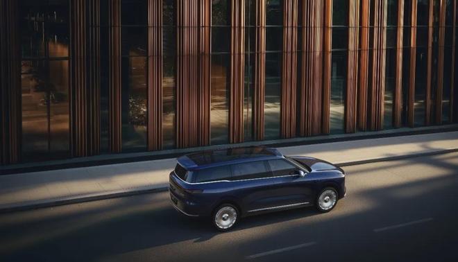 智己的双面人生：LS9见天地；LS6见自己(图4)