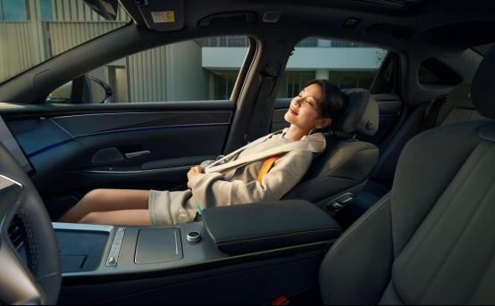 比亚迪汉L携新车色与智能OTA登场补贴后售价1948万～2648万元(图6)