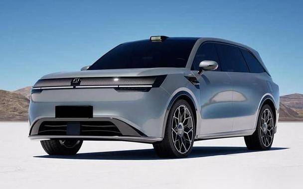 算力与算法的双向奔赴 —— 新蓝山智能进阶版重塑辅助驾驶体验(图1)