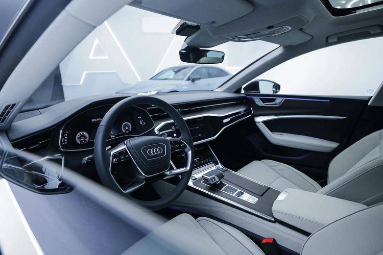 大众途观 L R-Line：运动版中型 SUV颜值与性能双提升(图1)