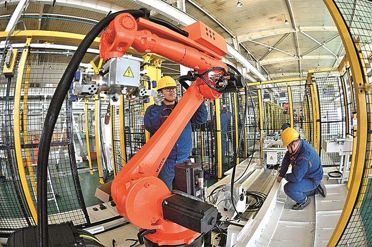 央媒看银川｜光明日报聚焦宁夏银川：算力西进点燃数字引擎！