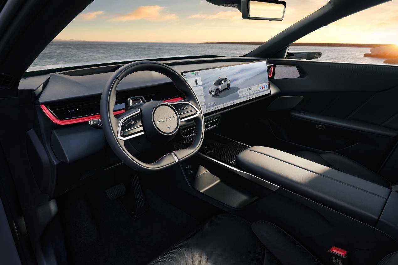 长安马自达EZ-60智能化升级：自定义泊车+应用焕新畅享智慧出行新体验