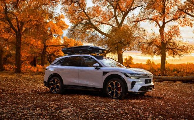 自动泊车一把进极氪7X专治停车困难户(图1)