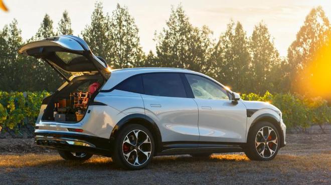 自动泊车一把进极氪7X专治停车困难户(图3)