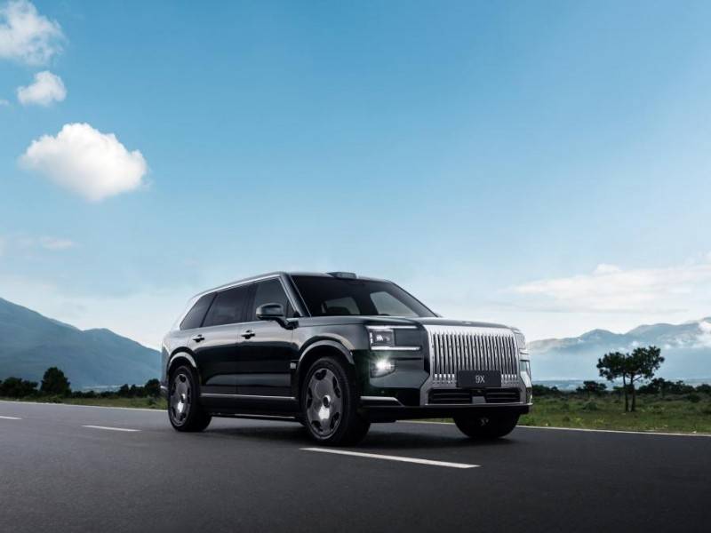 极氪9X定义智驾算力天花板1400TOPS双芯片开启豪华SUV新战场(图1)