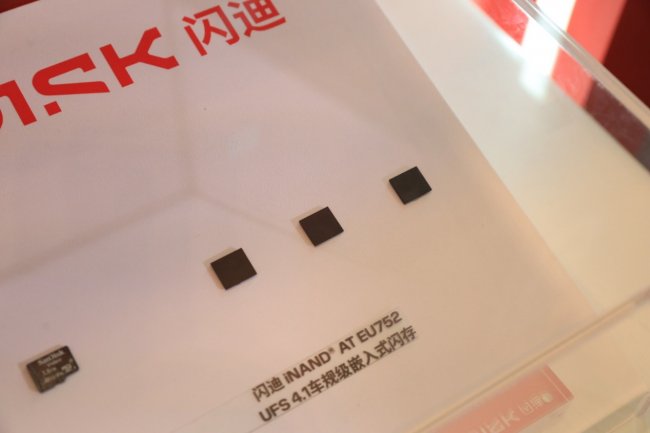 当算力狂奔存储如何成为智能时代的关键设施(图8)