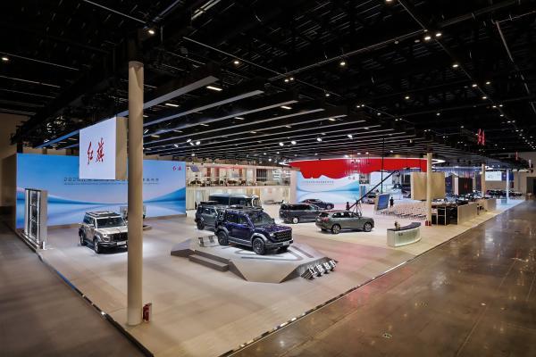 提质焕新启新程 红旗品牌全场景产品+全链技术闪耀2026北京车展(图1)