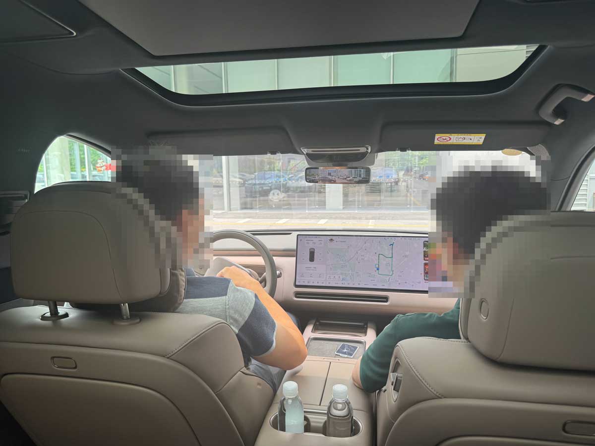探店全新理想L9Livis：旗舰进阶智驾与舒适双突破(图3)