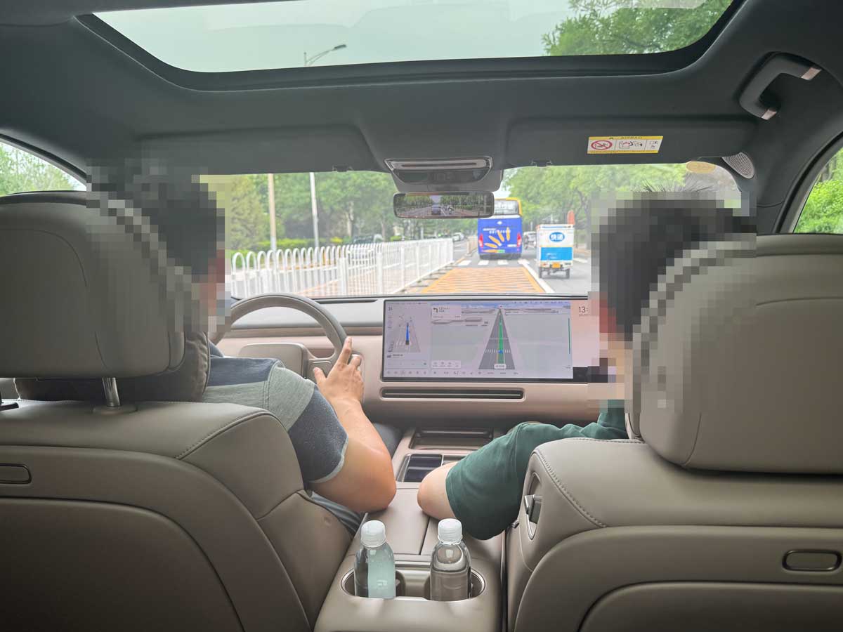 探店全新理想L9Livis：旗舰进阶智驾与舒适双突破(图6)